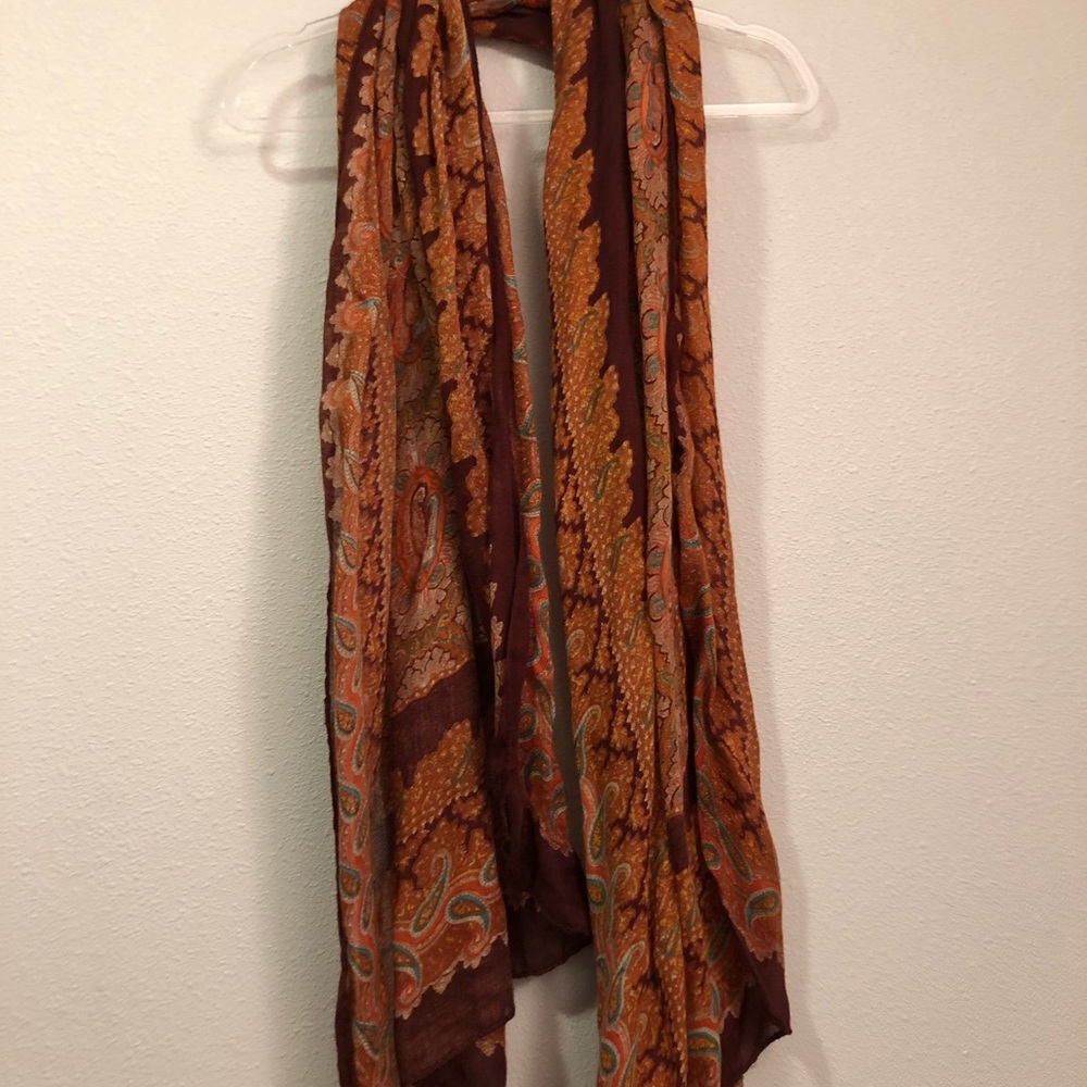 Scarf - Picture 5 of 7